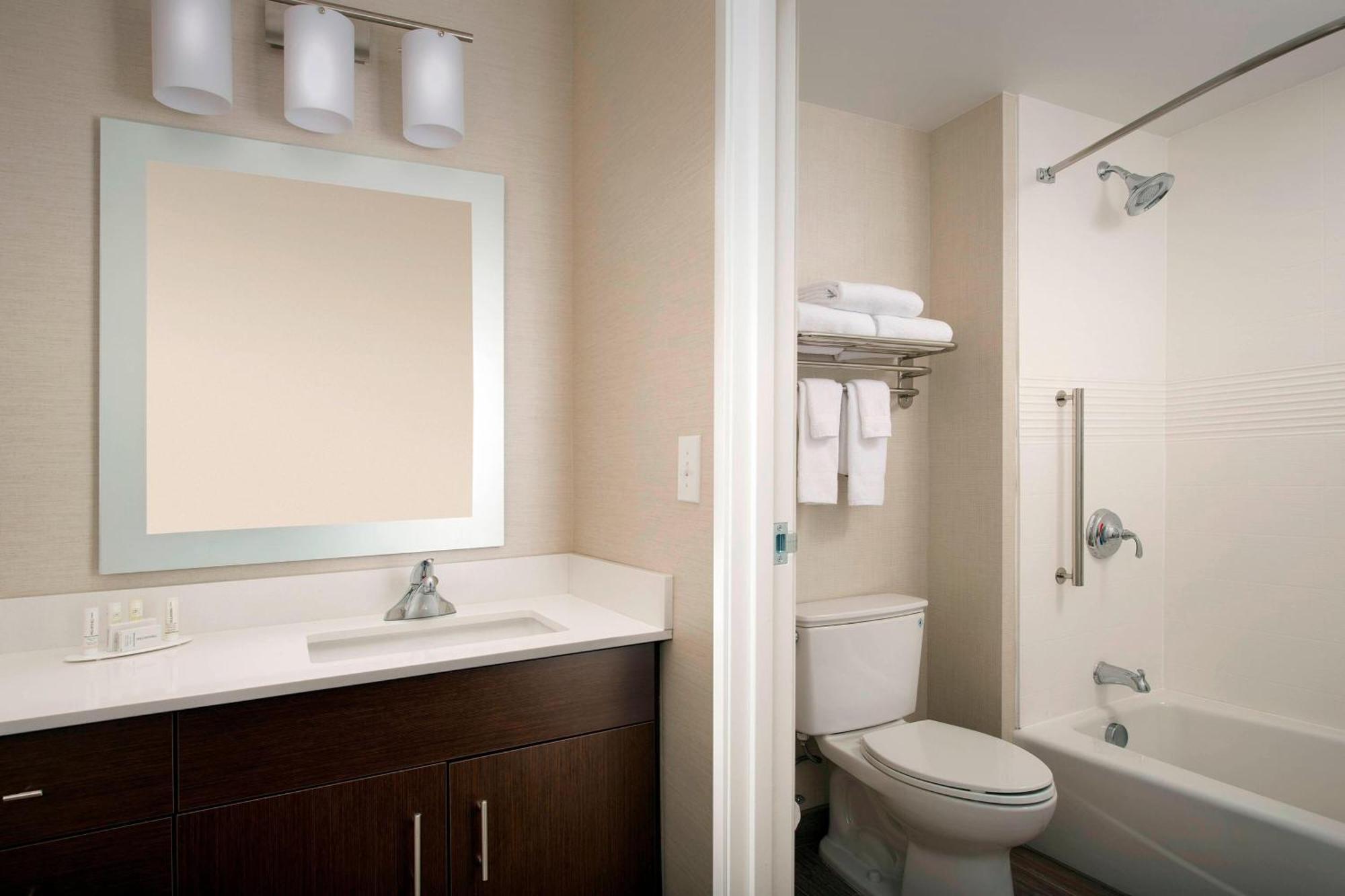 Towneplace Suites By Marriott Alexandria Fort Belvoir Mount Vernon Luaran gambar